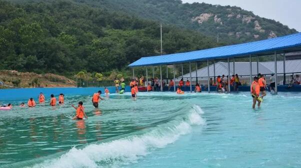 人工造浪設(shè)備的工作原理與使用注意事項(xiàng)